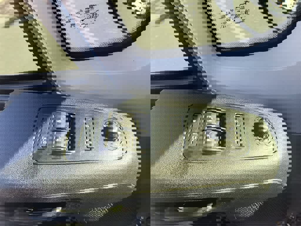 Used 2014 RAM ProMaster 3500 w/ Interior Convenience Group image 13