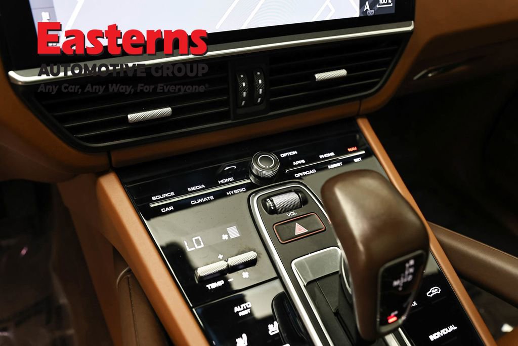 Used 2019 Porsche Cayenne E-Hybrid AWD/4WD image 18
