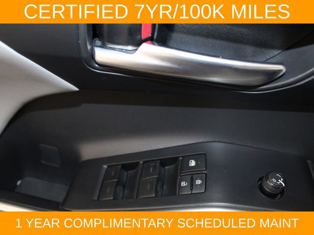 Used 2023 Toyota Highlander XLE FWD image 16