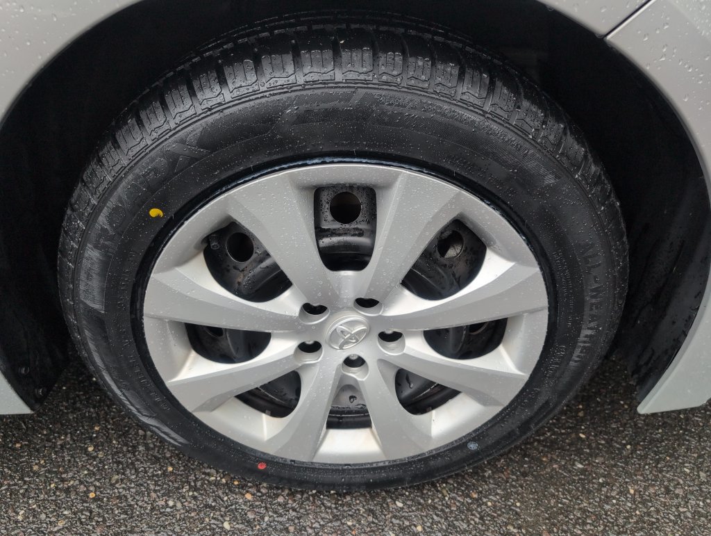 Used 2024 Toyota Corolla LE FWD image 39