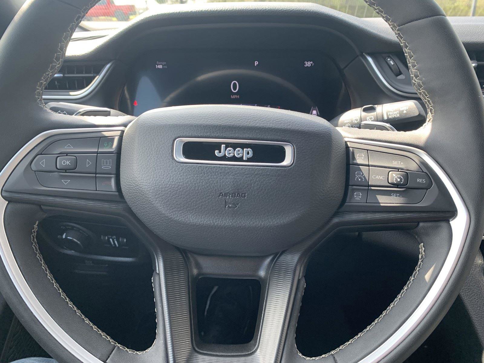 Used 2024 Jeep Grand Cherokee L Altitude image 18