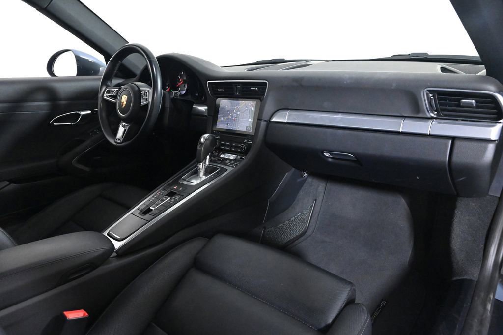 Used 2018 Porsche 911 Carrera 4S image 18