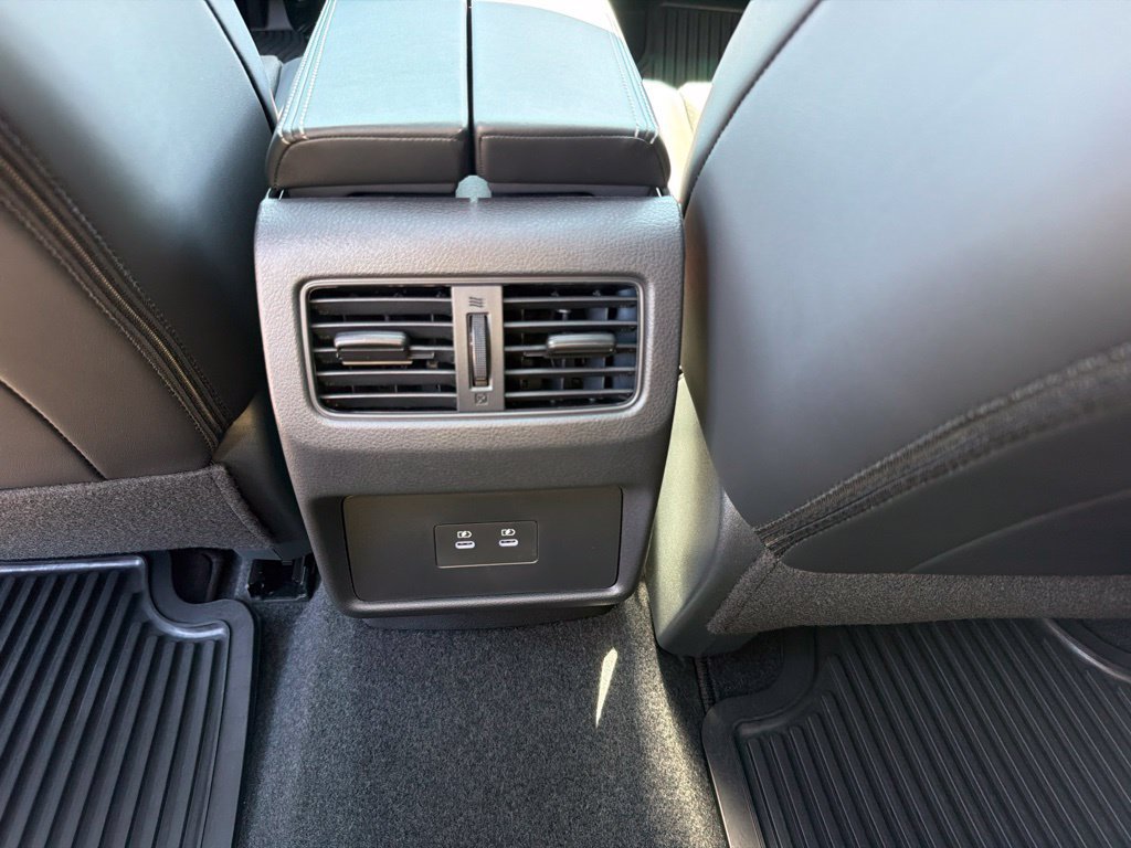New 2026 Nissan Rogue Dark Armor AWD/4WD image 18