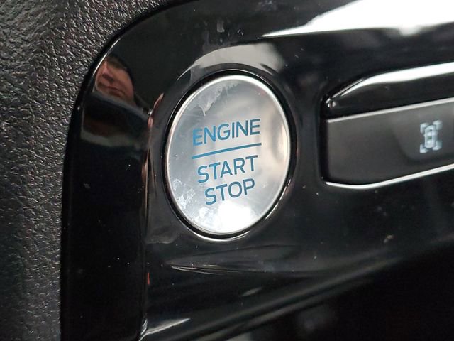 Used 2025 Ford Escape Platinum image 17