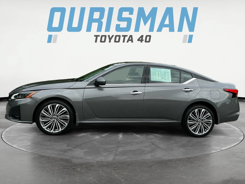 Used 2023 Nissan Altima 2.5 SL AWD/4WD image 4
