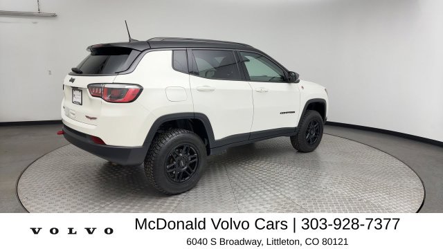 Used 2019 Jeep Compass Trailhawk AWD/4WD image 2