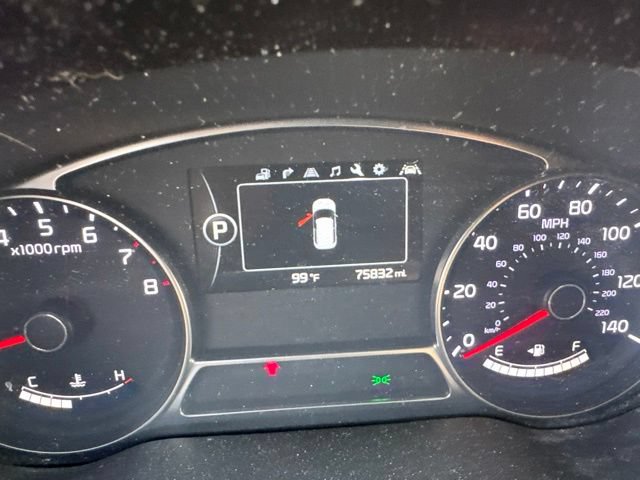 Used 2016 Kia Soul ! w/ Premium Package FWD image 3