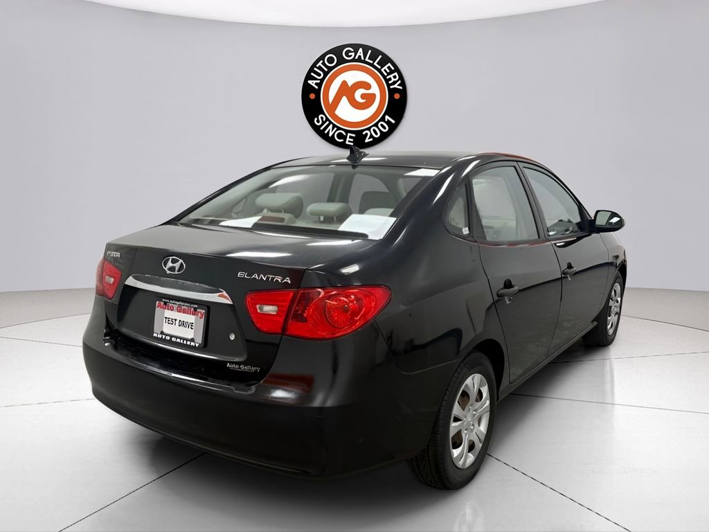 Used 2010 Hyundai Elantra GLS FWD image 6