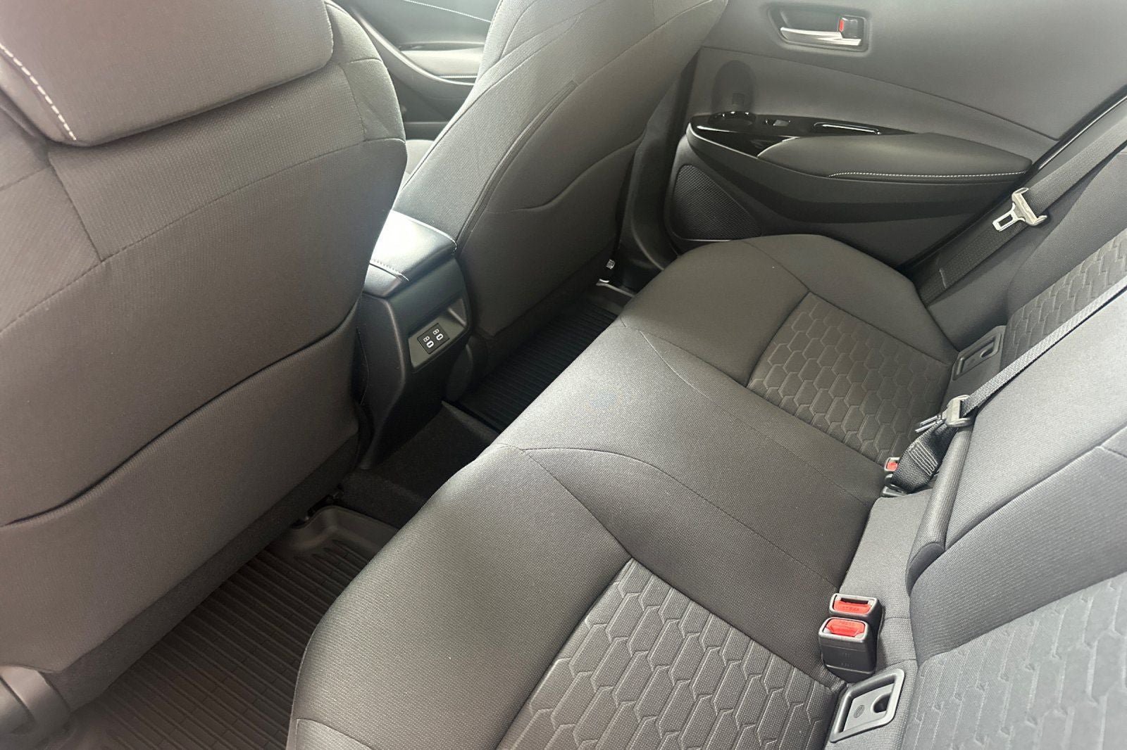 New 2026 Toyota Corolla SE FWD image 14