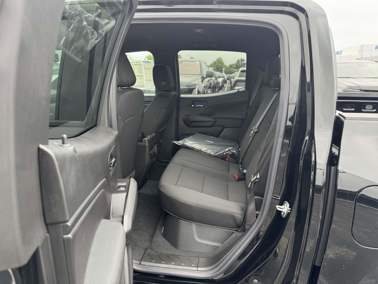 New 2026 Chevrolet Colorado LT image 13