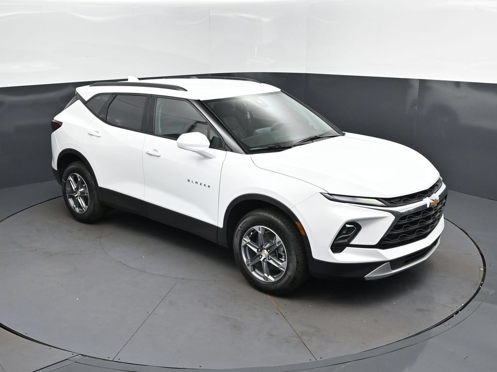 New 2026 Chevrolet Blazer LT w/ Convenience Package FWD image 36
