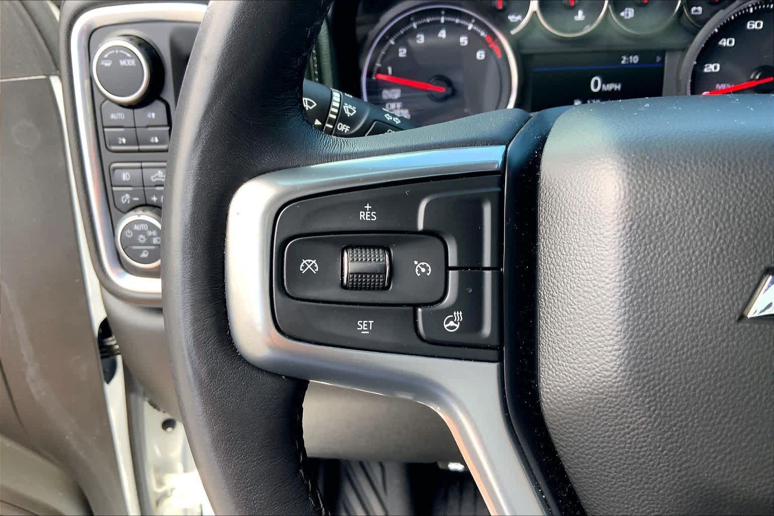 Used 2022 Chevrolet Silverado 1500 LTZ AWD/4WD image 24