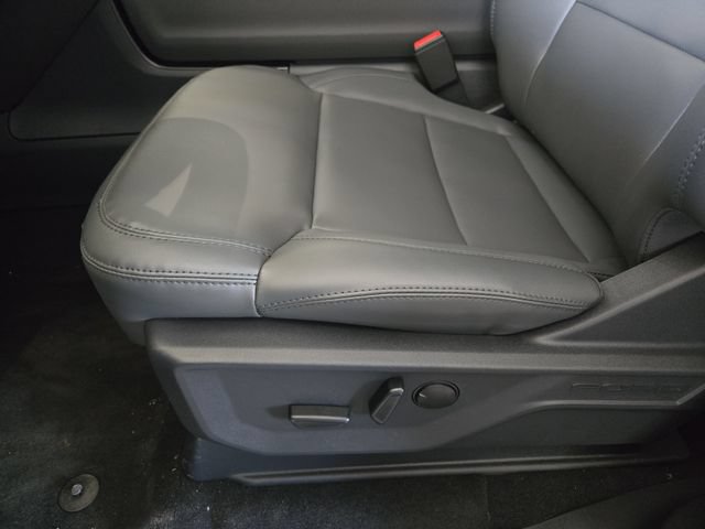 New 2026 Ford Expedition Active RWD image 17
