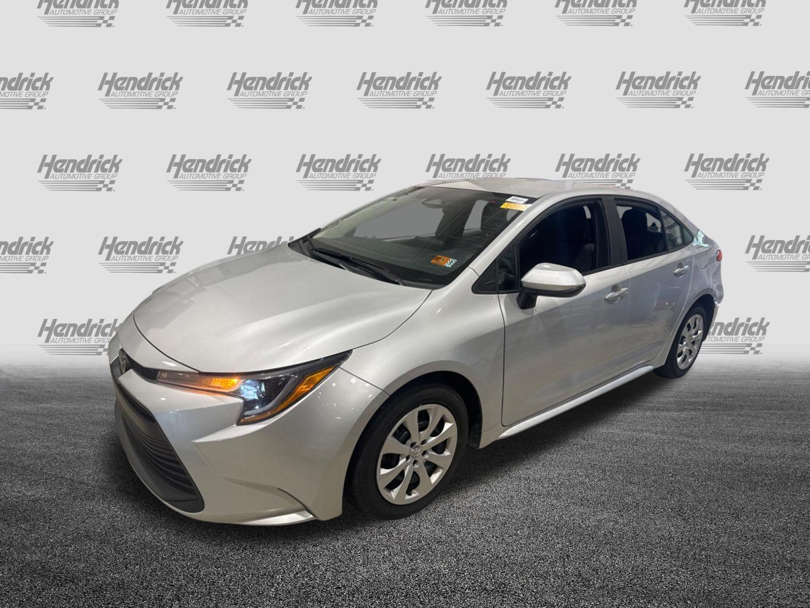 Used 2025 Toyota Corolla LE FWD image 14