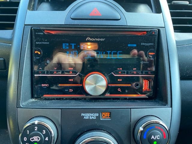 Used 2011 Kia Soul + w/ Audio Pkg FWD image 22