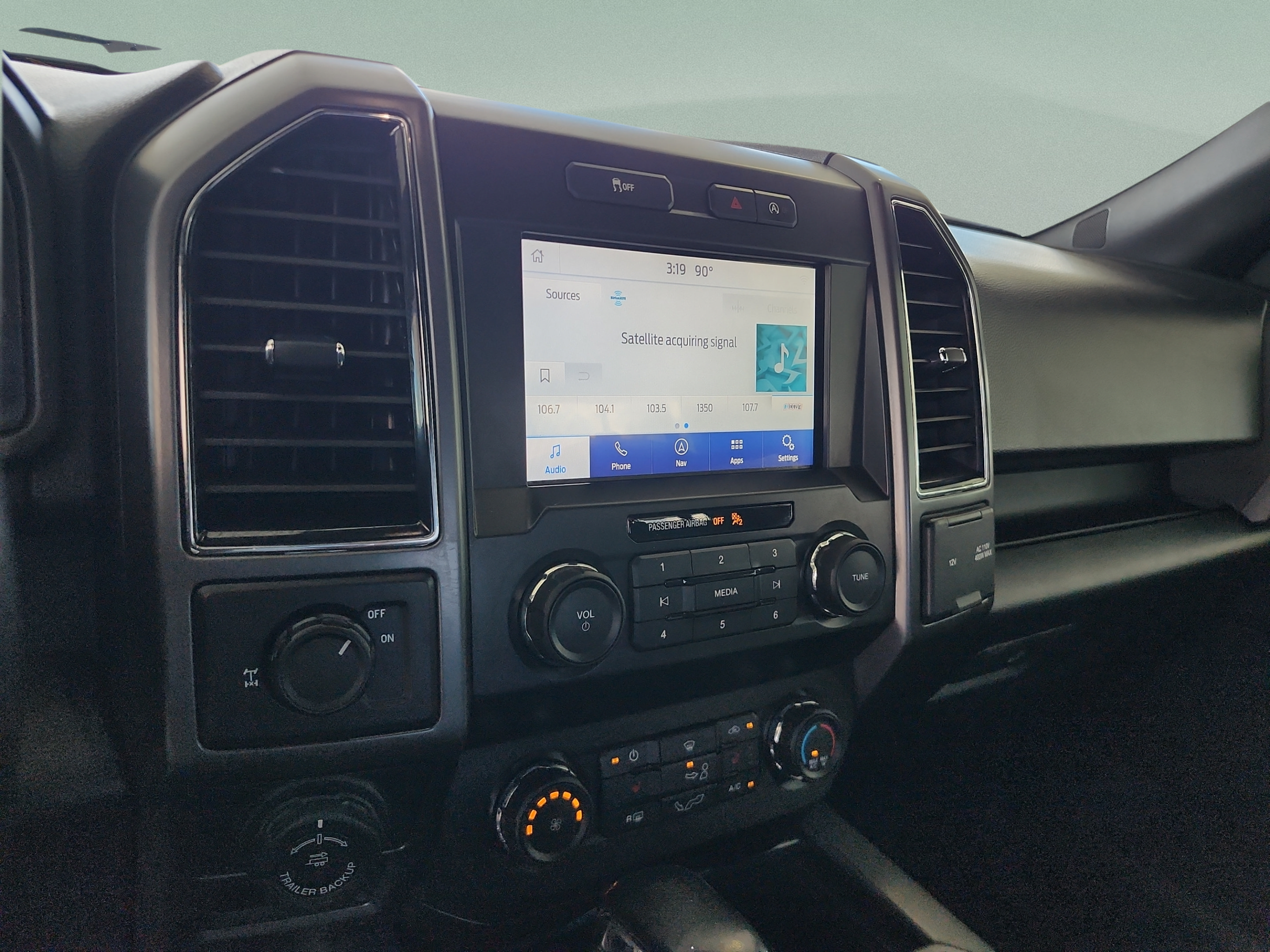 Used 2020 Ford F150 XLT w/ Equipment Group 302A Luxury RWD image 12