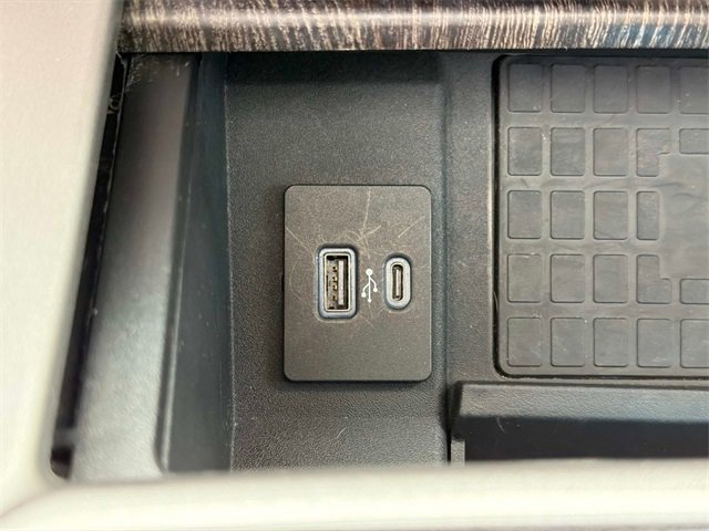 Used 2021 Ford F250 Lariat w/ Lariat Ultimate Package image 30