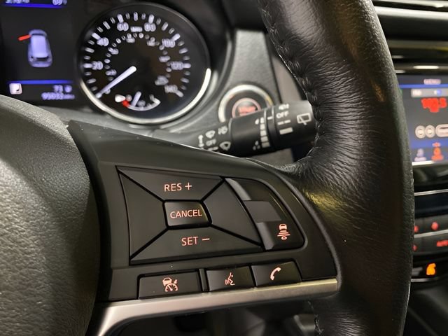 Certified 2018 Nissan Rogue SV w/ Premium Package AWD/4WD image 15