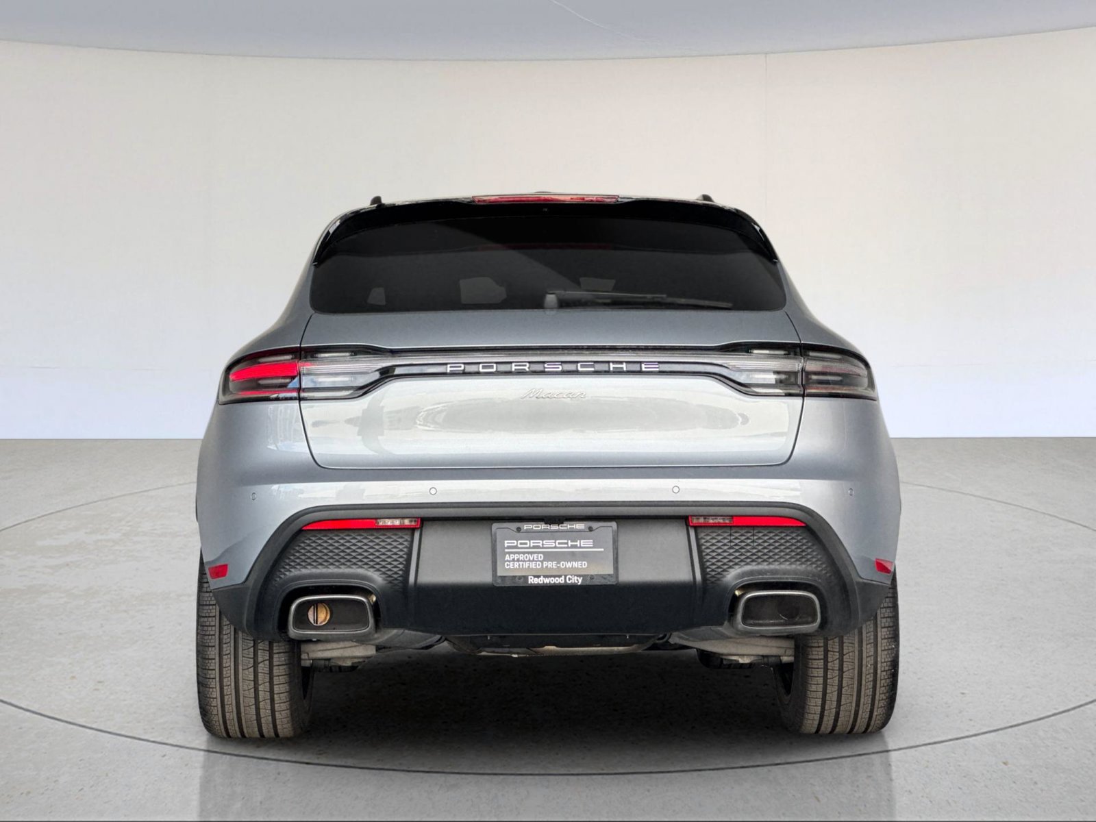 Certified 2025 Porsche Macan AWD/4WD image 7
