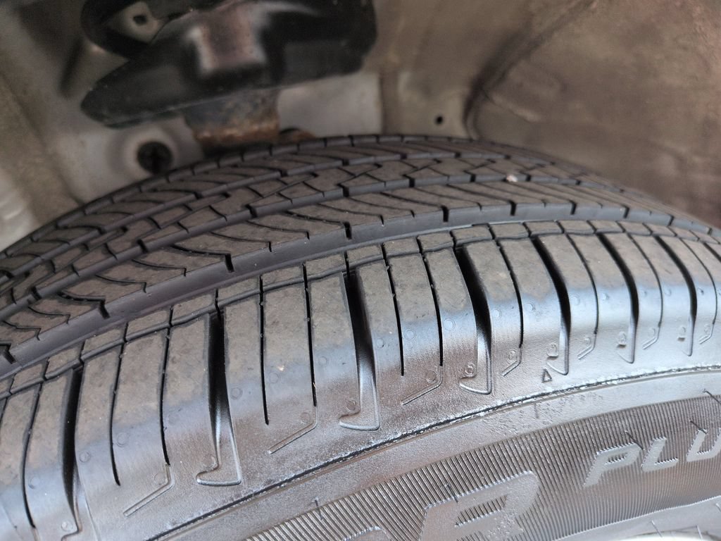 Used 2014 Honda CR-V EX image 29