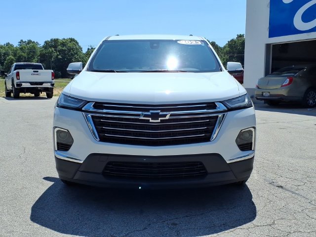 Used 2023 Chevrolet Traverse LT AWD/4WD image 2
