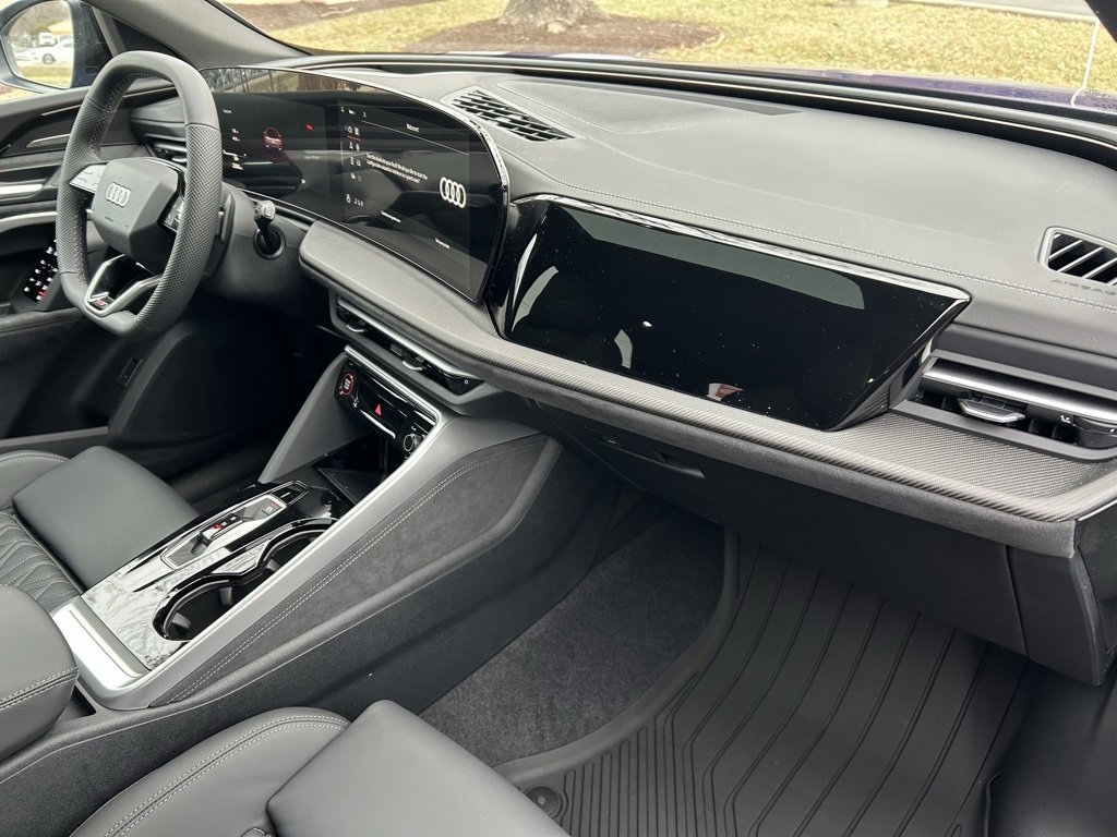 New 2025 Audi SQ5 Premium Plus image 21