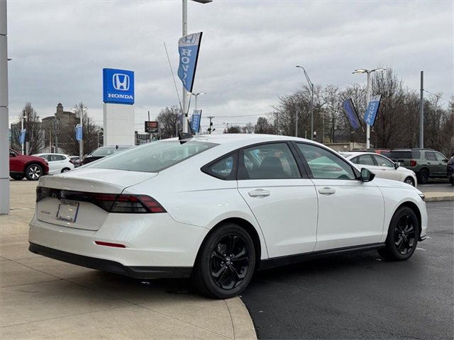 Used 2025 Honda Accord SE image 3