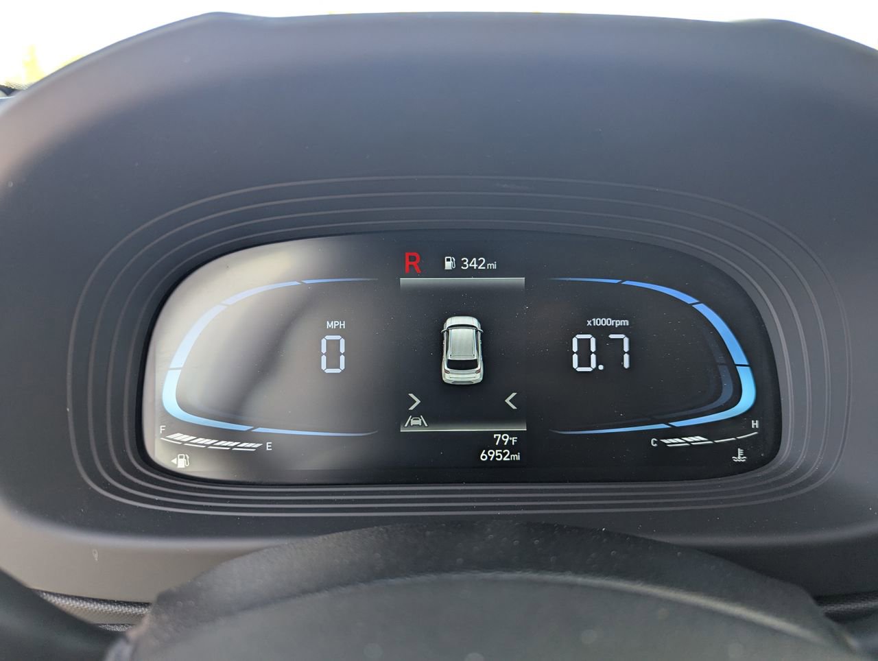 Used 2025 Hyundai Venue SEL image 32