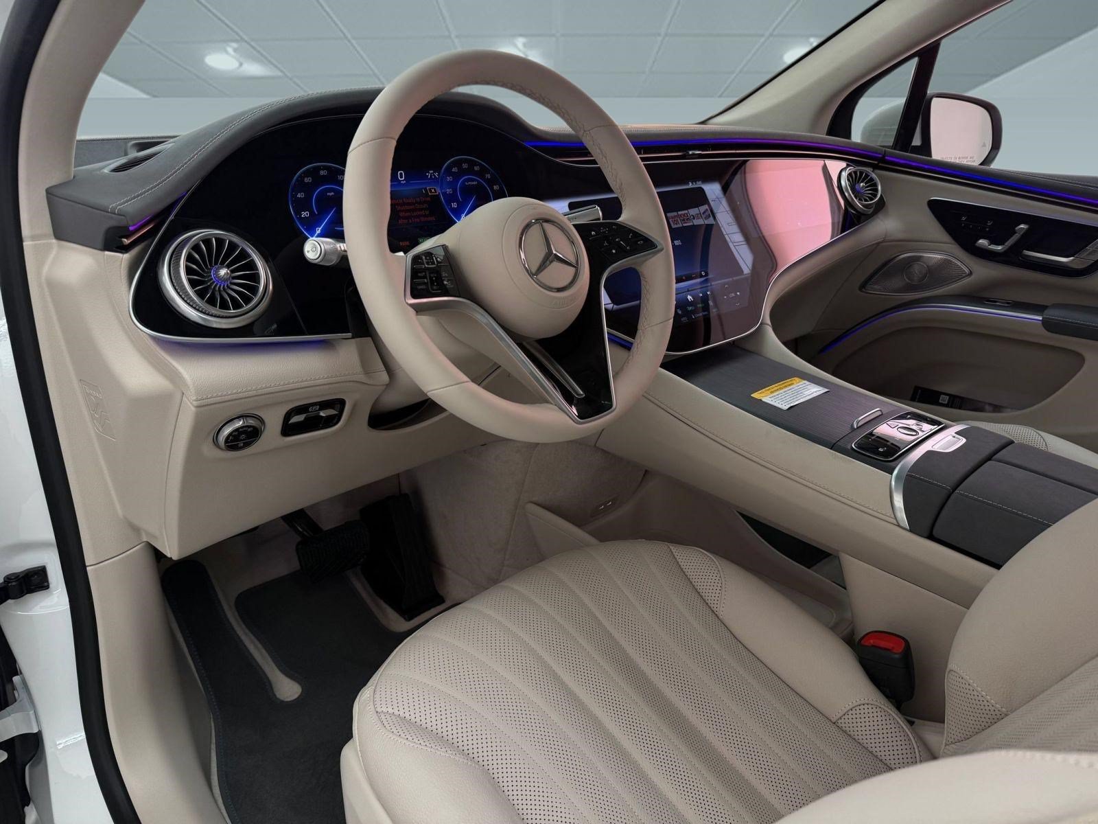 New 2027 Mercedes-Benz EQS 400 4MATIC SUV image 4