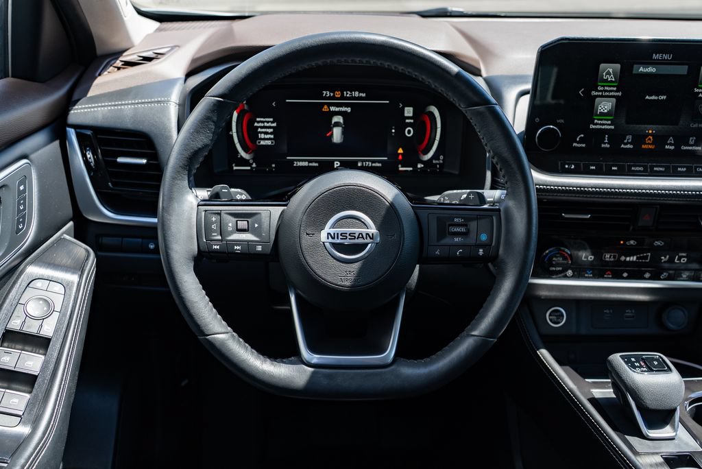 Used 2021 Nissan Rogue Platinum AWD/4WD image 13