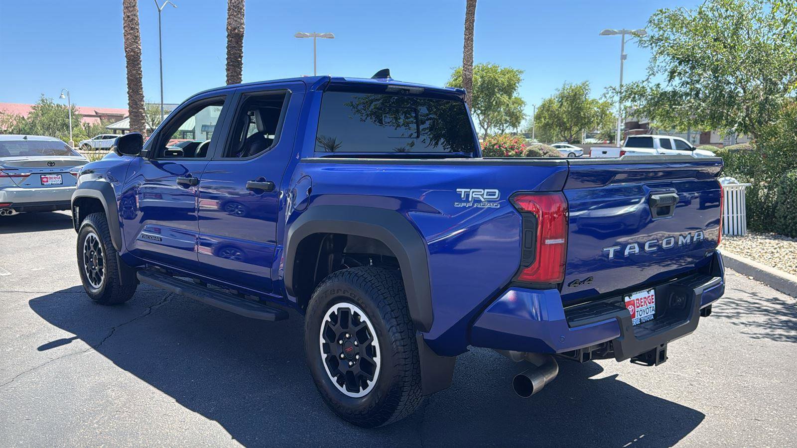 Used 2024 Toyota Tacoma TRD Off-Road w/ TRD Off Road Premium Package AWD/4WD image 6