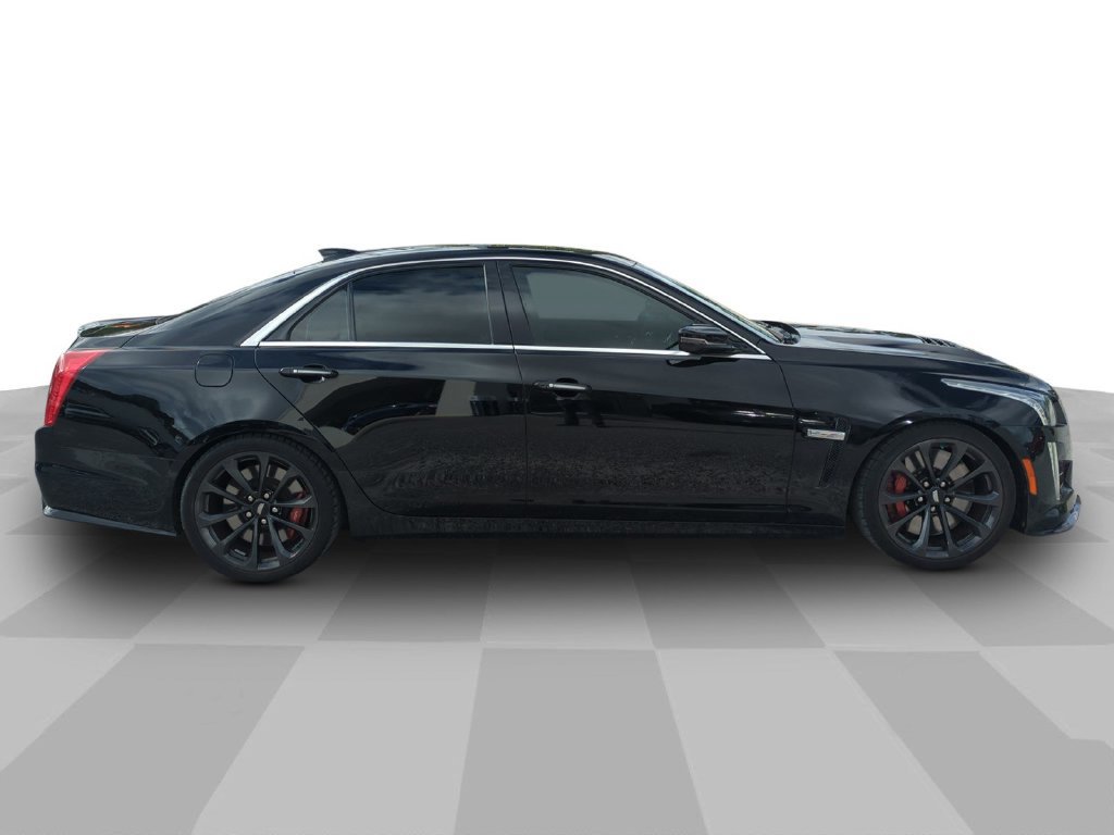 Used 2018 Cadillac CTS V w/ Luxury Package RWD image 8