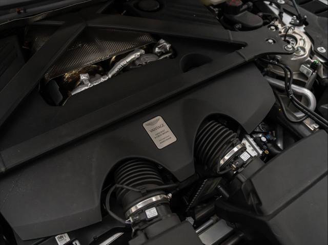 Used 2025 Aston Martin V8 Vantage Coupe image 18