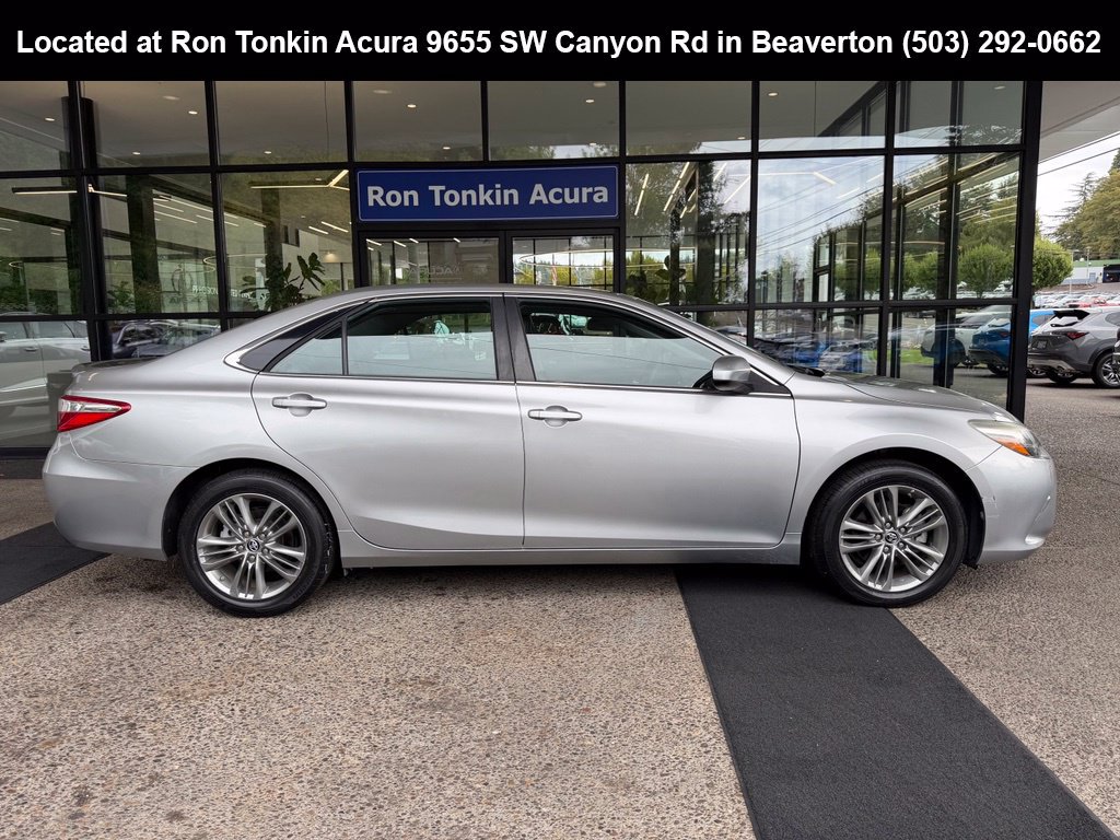 Used 2016 Toyota Camry SE FWD image 8