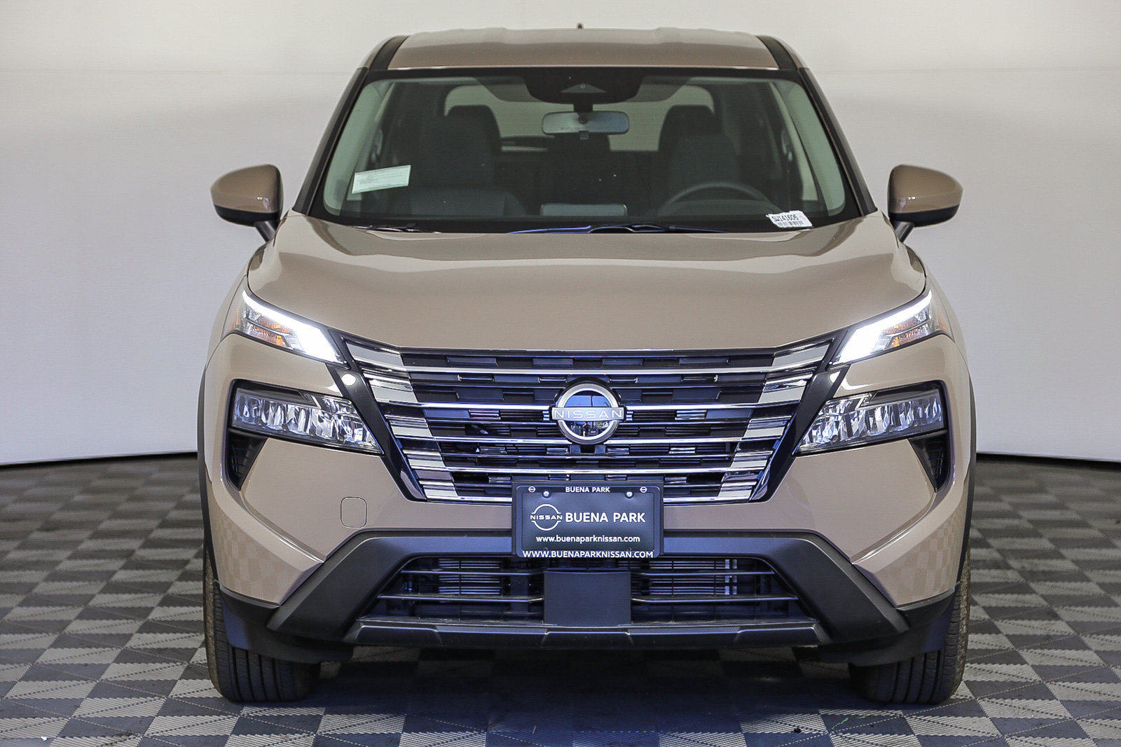 New 2025 Nissan Rogue SV AWD/4WD image 4