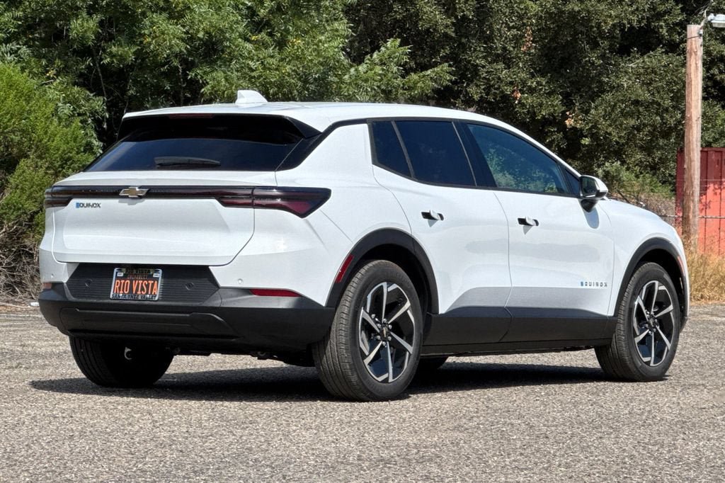 New 2026 Chevrolet Equinox EV LT FWD image 4