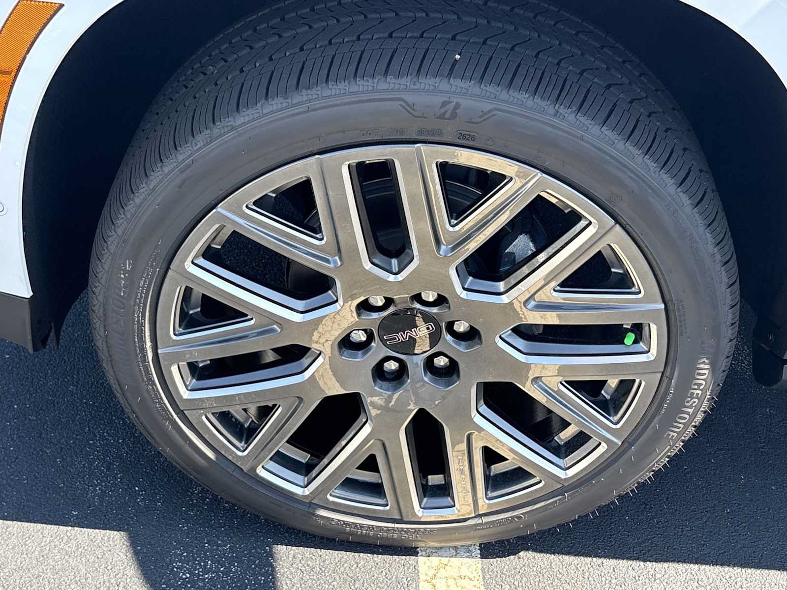 New 2026 GMC Yukon Denali Ultimate AWD/4WD image 25