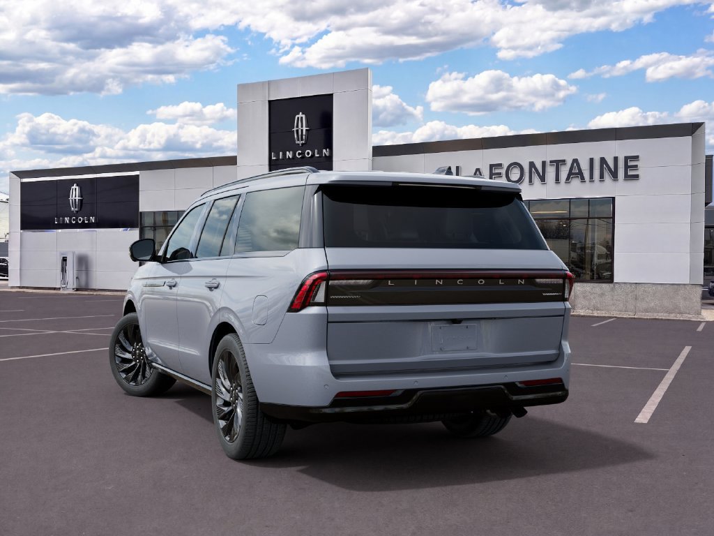 New 2027 Lincoln Navigator Reserve w/ Jet Appearance Package AWD/4WD image 8