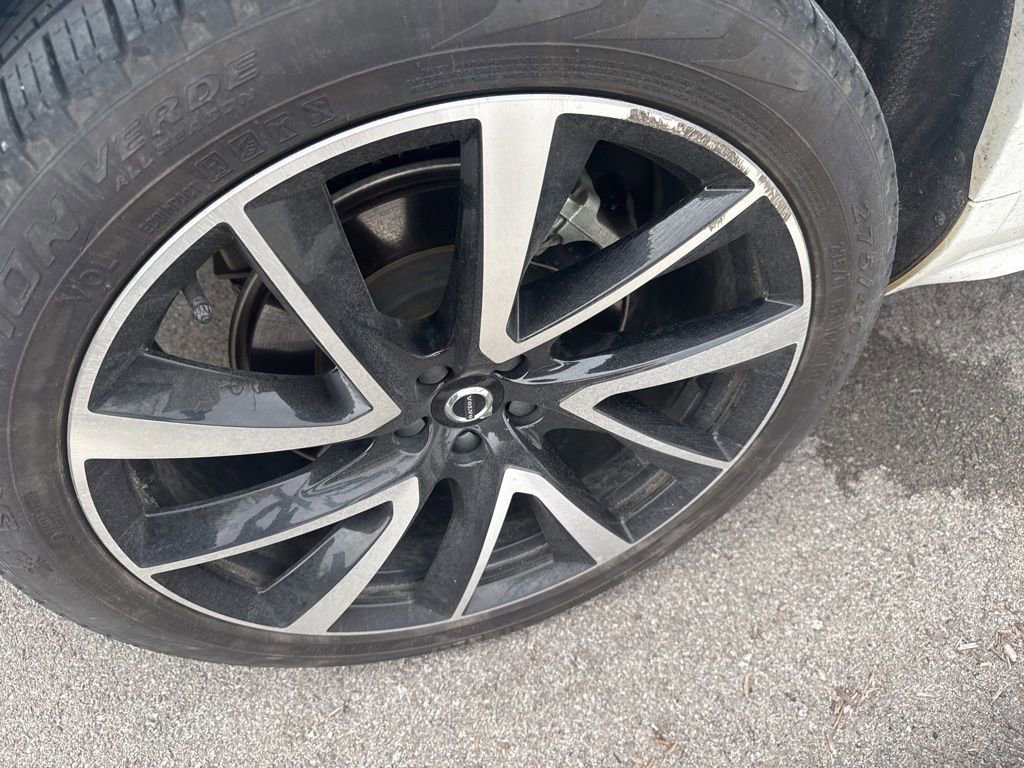 Used 2022 Volvo XC90 T8 Inscription Expression w/ Advanced Package image 14