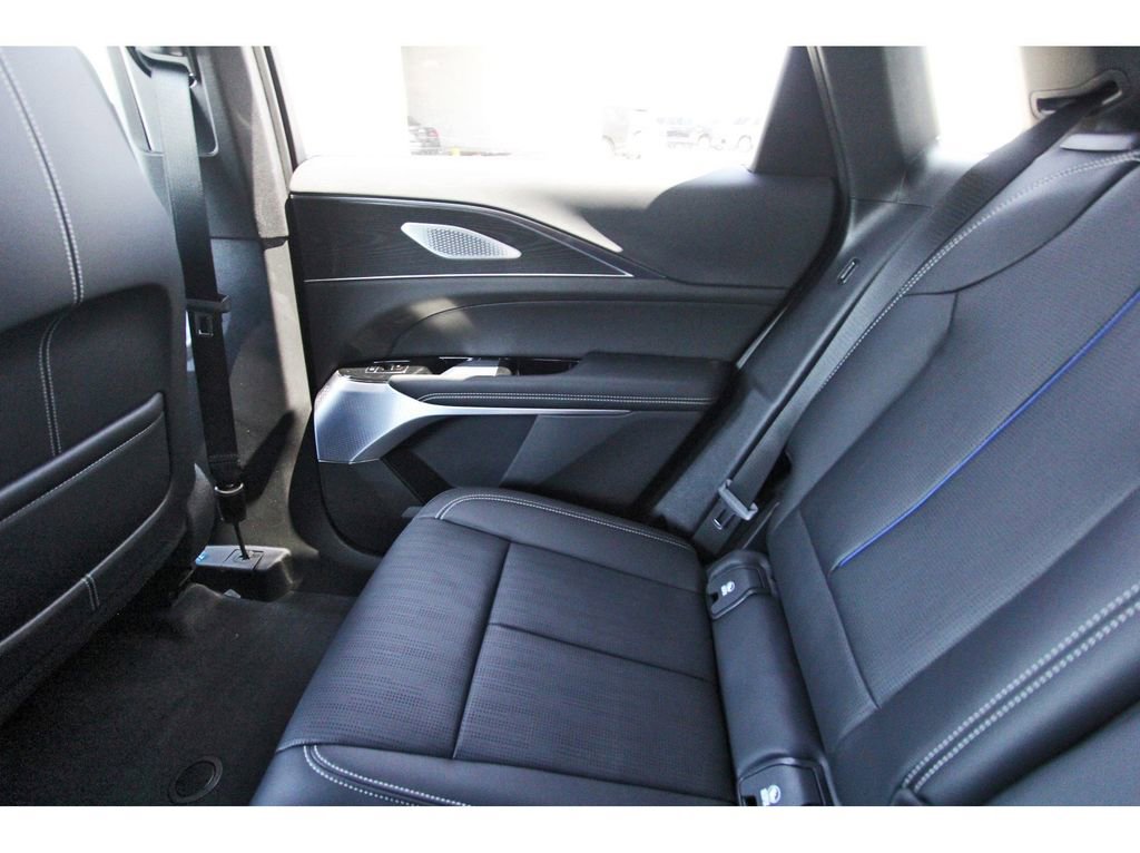 New 2026 Cadillac Lyriq Signature Luxury image 12