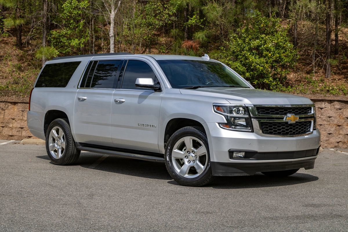 Used 2017 Chevrolet Suburban LT AWD/4WD image 3