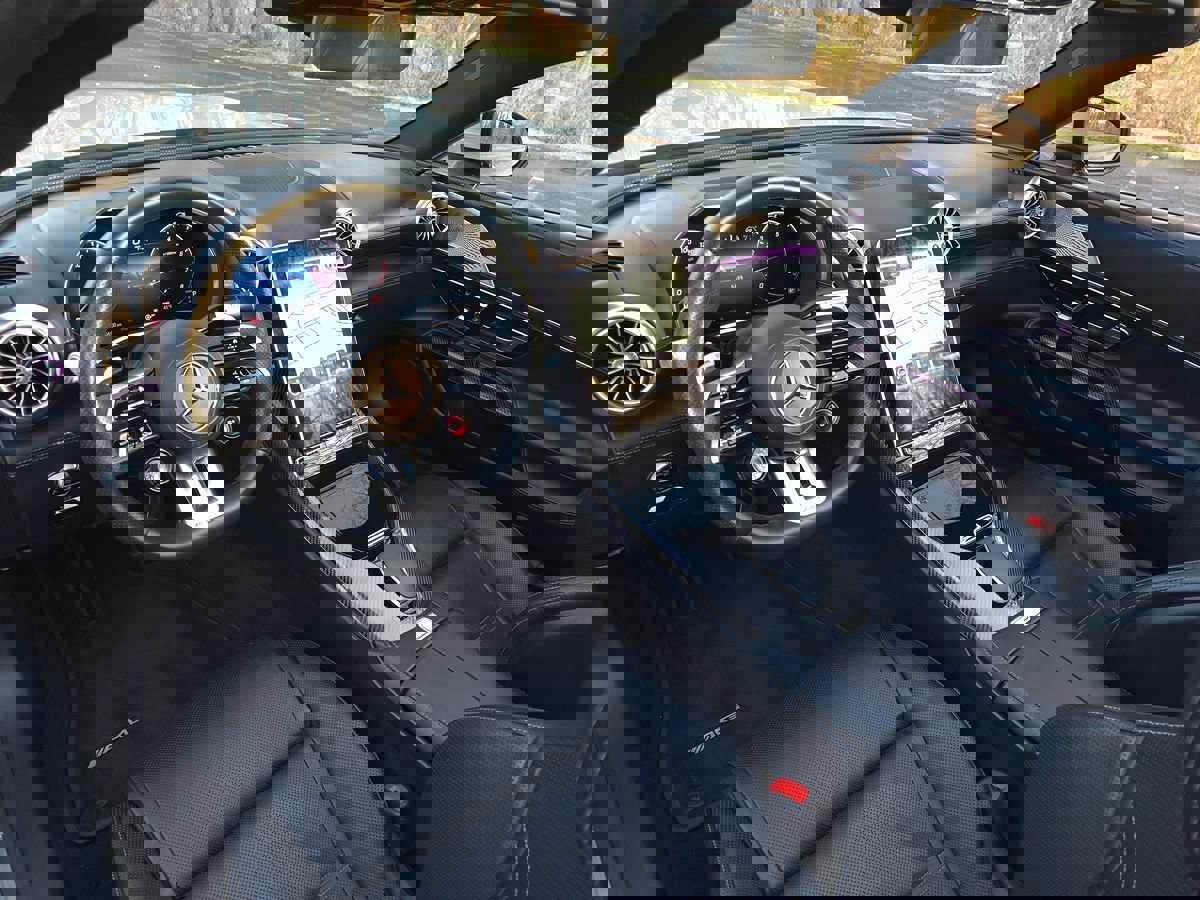 Used 2023 Mercedes-Benz SL 43 AMG image 2