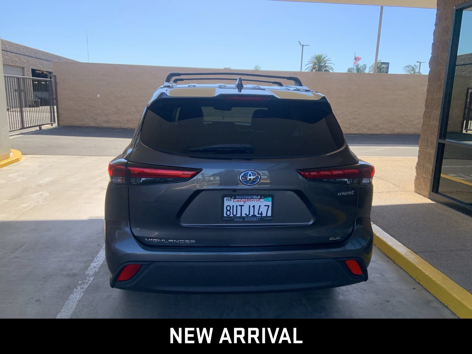 Used 2020 Toyota Highlander XLE FWD image 5