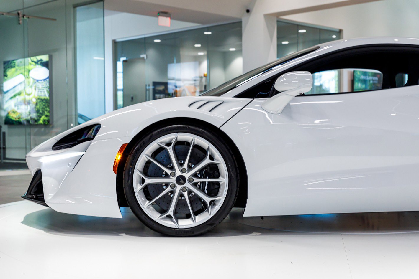 New 2026 McLaren Artura image 6