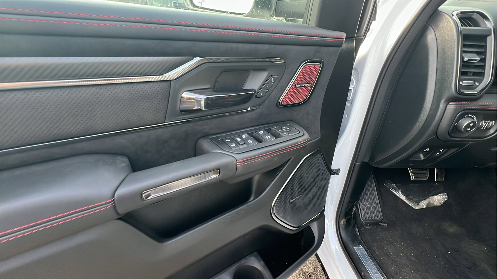 New 2026 RAM 1500 RHO image 15