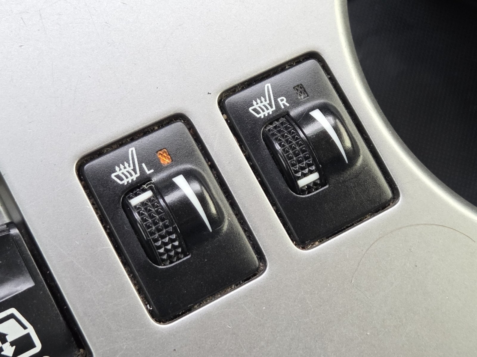 Used 2014 Toyota 4Runner SR5 Premium AWD/4WD image 7
