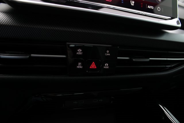 New 2026 Volkswagen GTI SE image 12