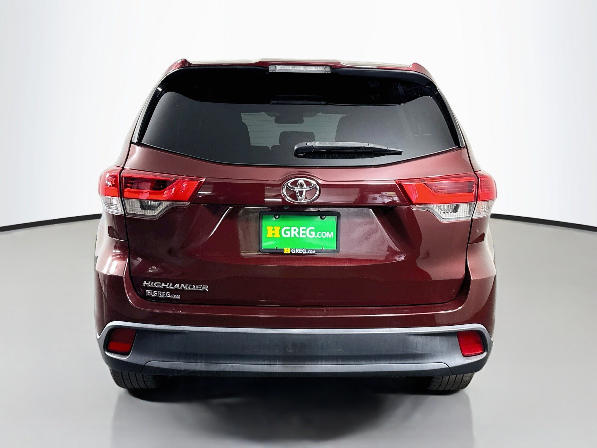 Used 2019 Toyota Highlander LE FWD image 8