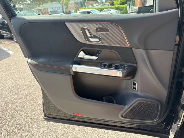 Used 2022 Mercedes-Benz GLB 250 4MATIC image 24