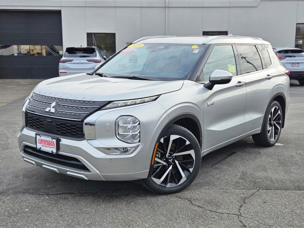 Used 2023 Mitsubishi Outlander SEL